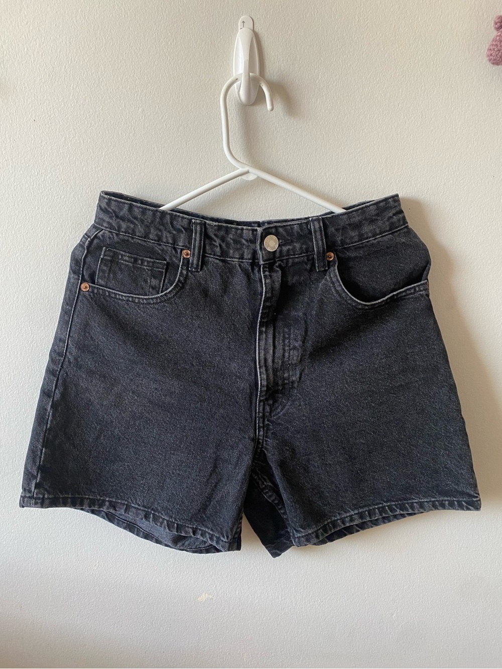 Zara Size 6 Black High-Rise Mom Denim Shorts